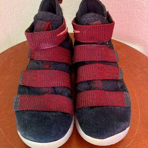 Nike Lebron James Soldier XI 11